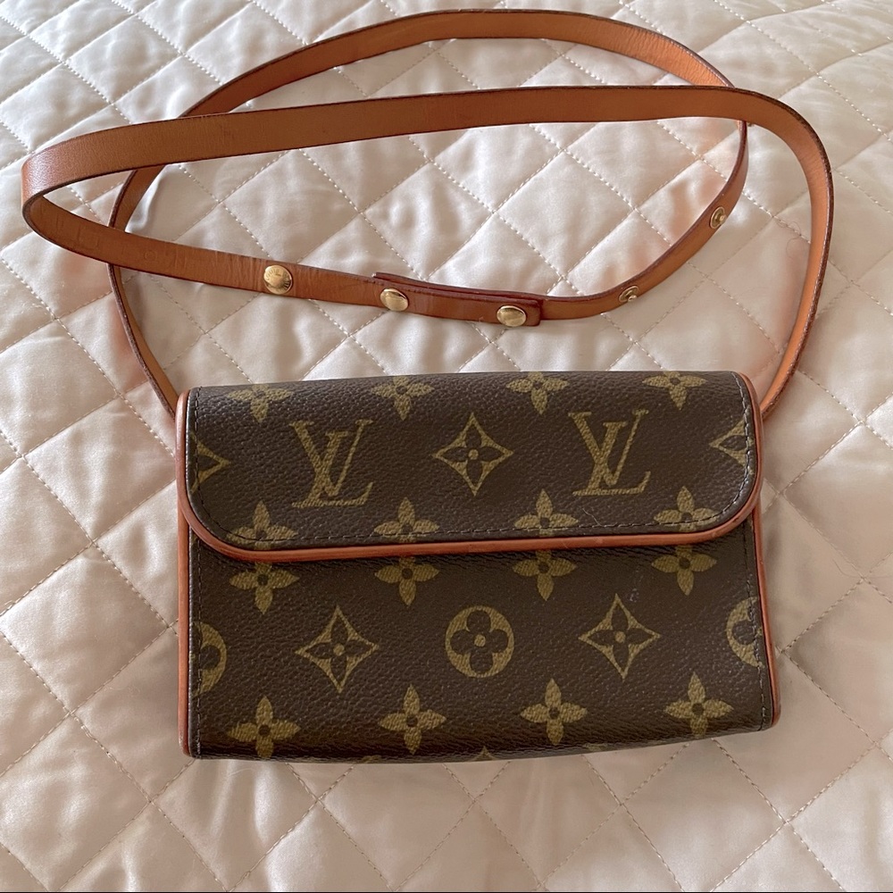 Louis Vuitton Pochette Florentine